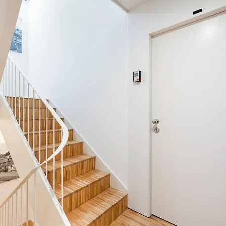 Guestready - Cathedral Design