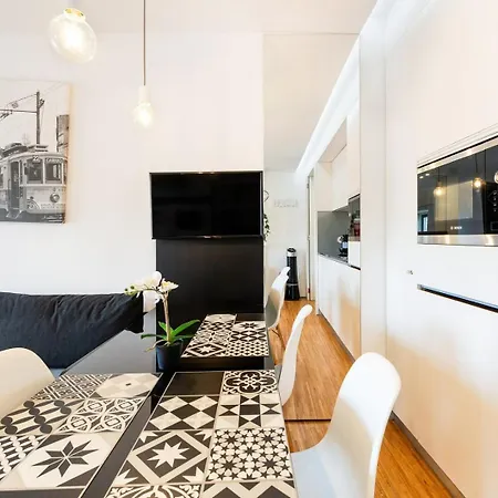 Guestready - Cathedral Design Apartment Porto