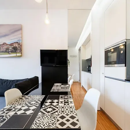Guestready - Cathedral Design Apartment Porto