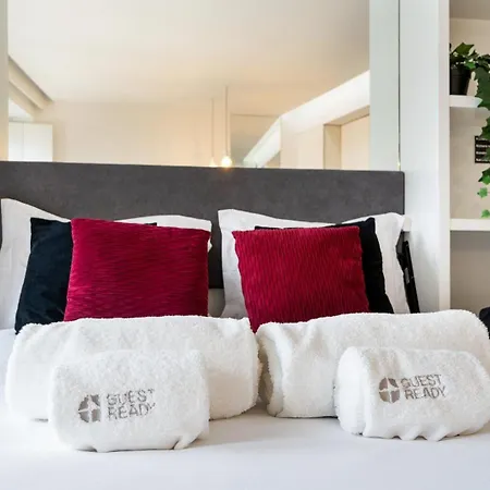 Guestready - Cathedral Design Apartment *