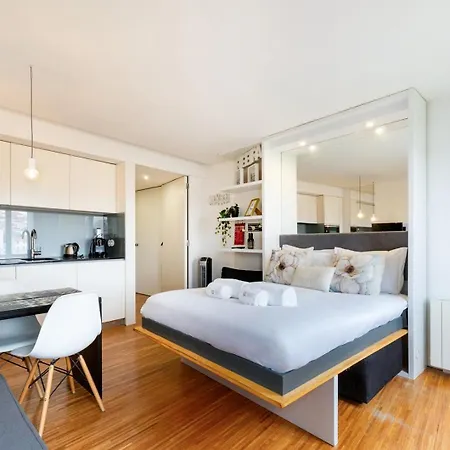 Guestready - Cathedral Design *