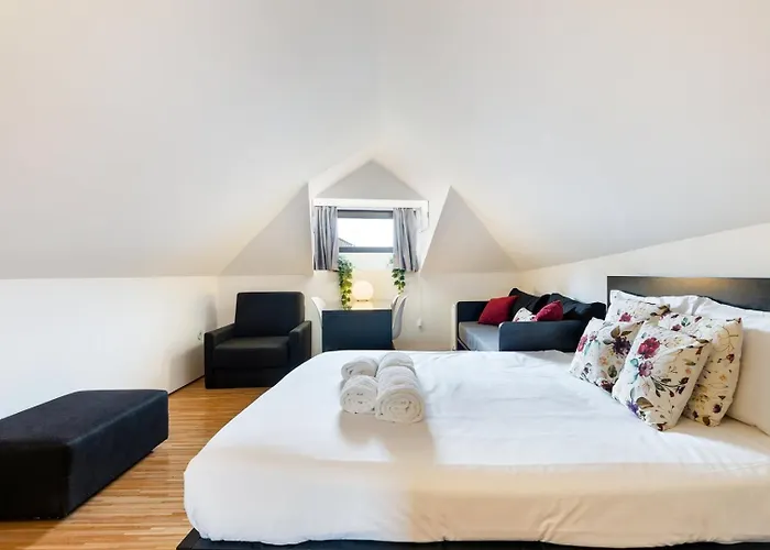 Guestready - Cathedral Design Apartment