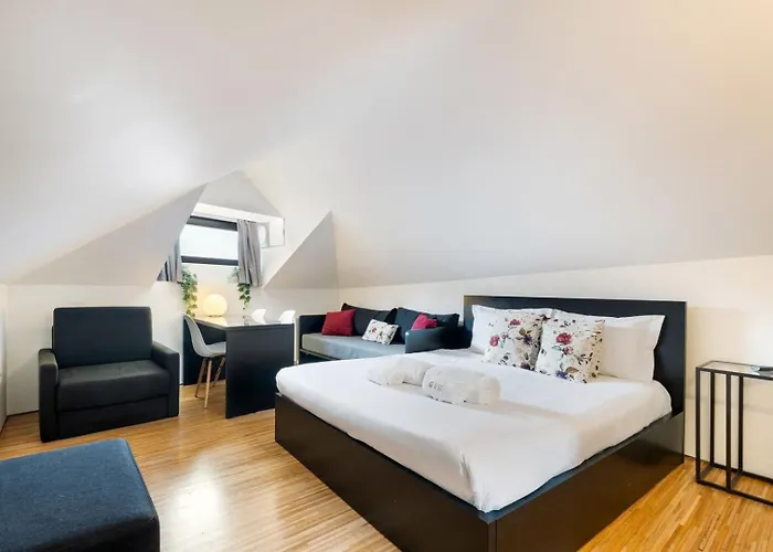 Guestready - Cathedral Design